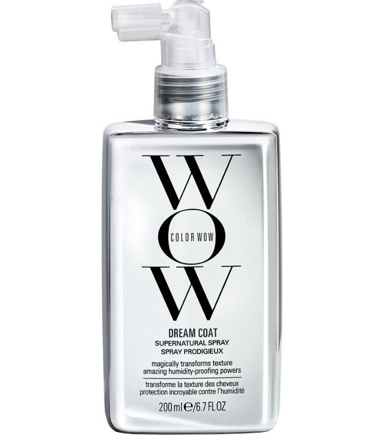 color wow dream coat supernatural spray A clear bottle of Color Wow Dream Coat Supernatural Spray, 200 ml, with a spray nozzle and black text on the front describing its anti-humidity and texture-transforming properties.